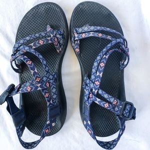 CHACO, double-strap, toe loop Sandals
